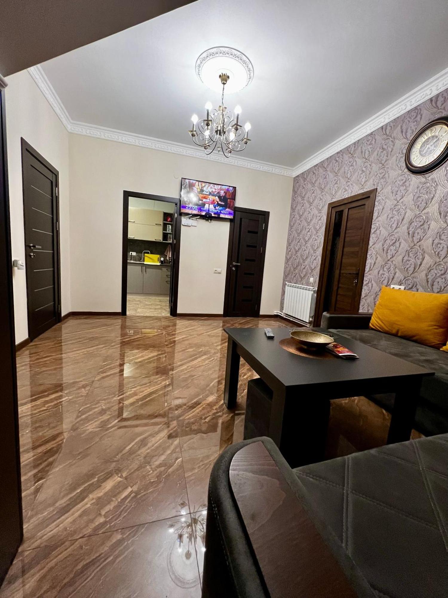 New , Comfortable 3 Bedroom House Erivan Dış mekan fotoğraf
